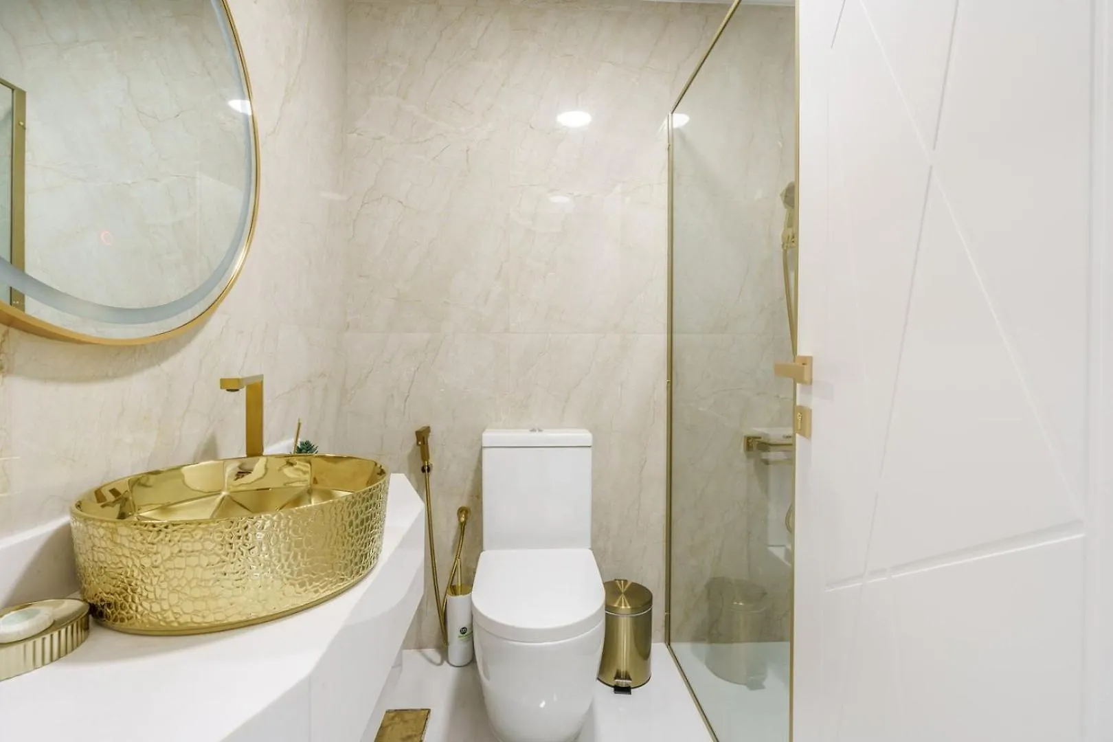 Guestready - Fabulous Home With Marina Canal Views Dubai