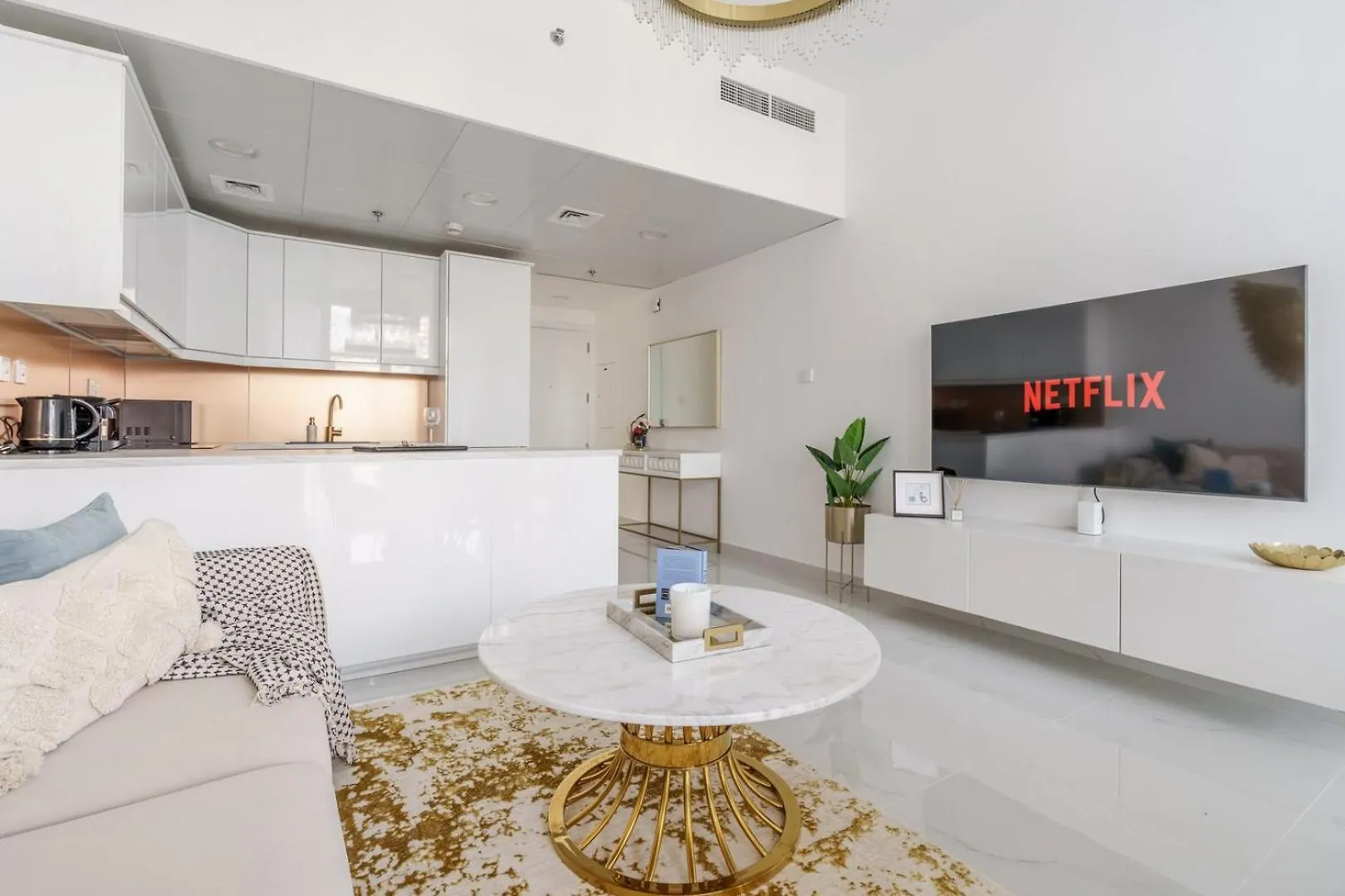 Guestready - Fabulous Home With Marina Canal Views Dubai