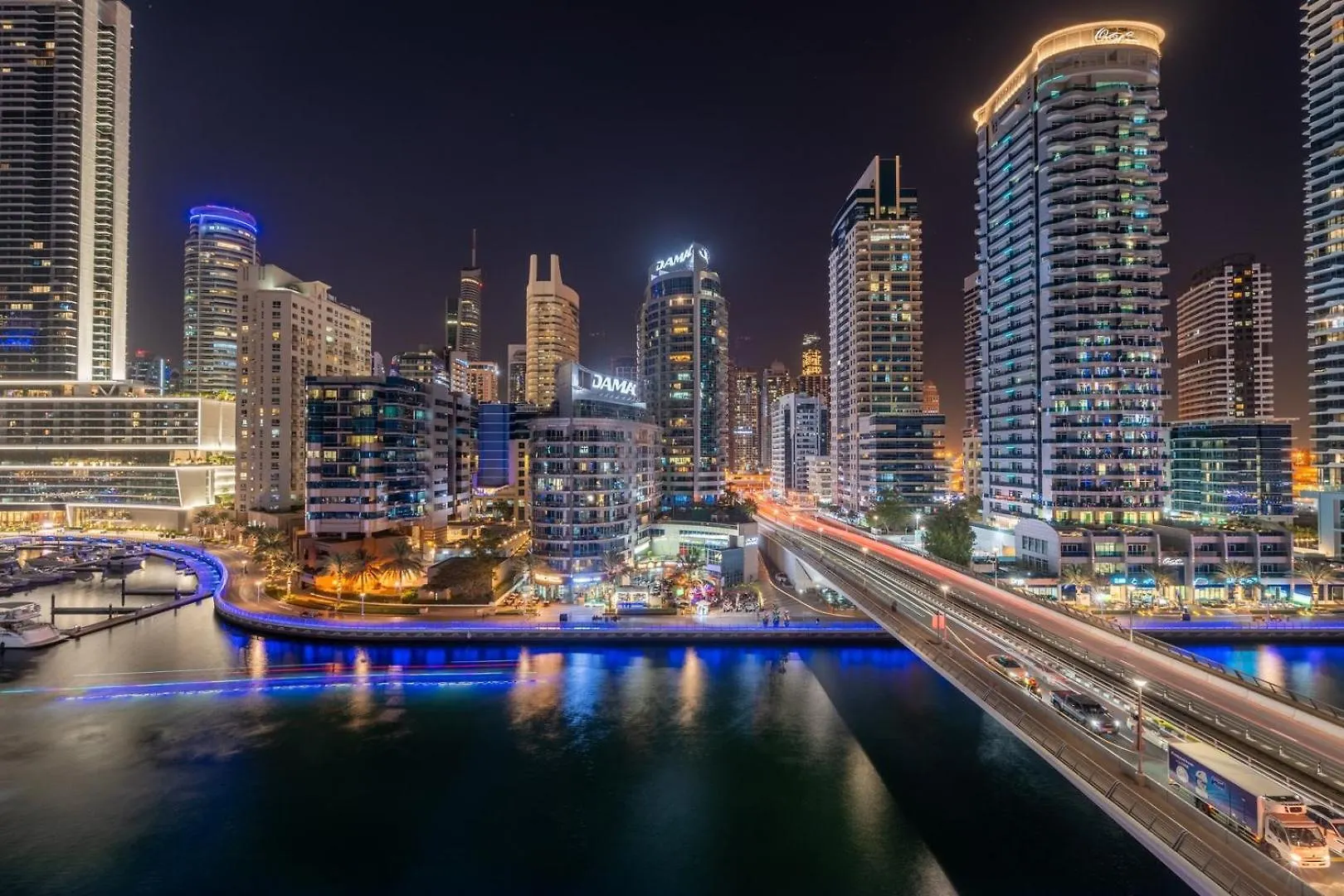 Guestready - Fabulous Home With Marina Canal Views Dubai Apartment